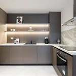 Orange Luxury King Bed Apartment, Bussiness, Leisure In One Cotroceni *