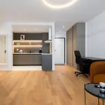 Orange Luxury King Bed Apartment, Bussiness, Leisure In One Cotroceni * Boekarest