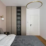 Orange Luxury King Bed Apartment, Bussiness, Leisure In One Cotroceni Appartement