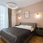 Orange Luxury King Bed Apartment, Bussiness, Leisure In One Cotroceni Appartement Boekarest