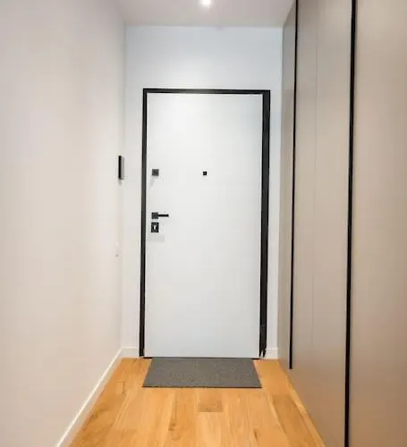 Orange Luxury King Bed Apartment, Bussiness, Leisure In One Cotroceni Bucureşti