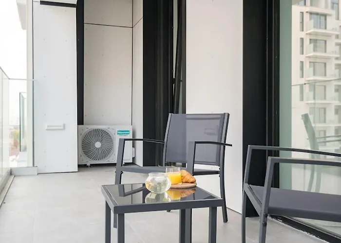 Orange Luxury King Bed Apartment, Bussiness, Leisure In One Cotroceni