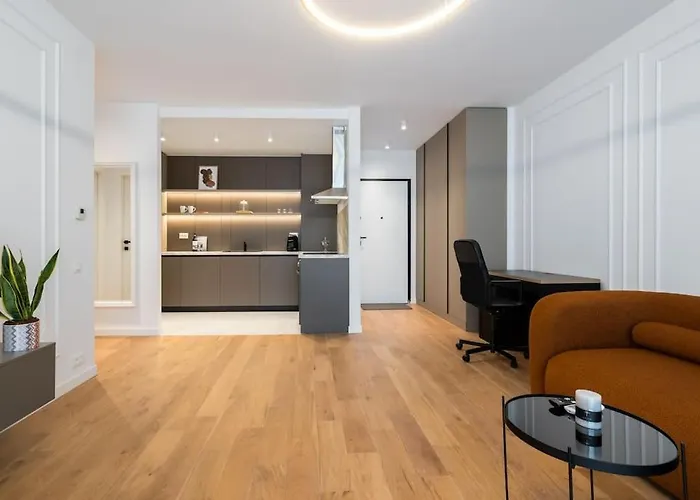 Orange Luxury King Bed Apartment, Bussiness, Leisure In One Cotroceni * Bucharest