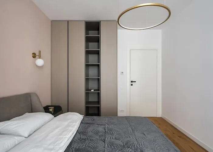 Orange Luxury King Bed Apartment, Bussiness, Leisure In One Cotroceni Apartment