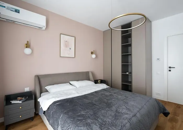 Apartment Orange Luxury King Bed Apartment, Bussiness, Leisure In One Cotroceni