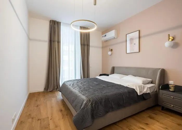 Orange Luxury King Bed Apartment, Bussiness, Leisure In One Cotroceni Apartment *