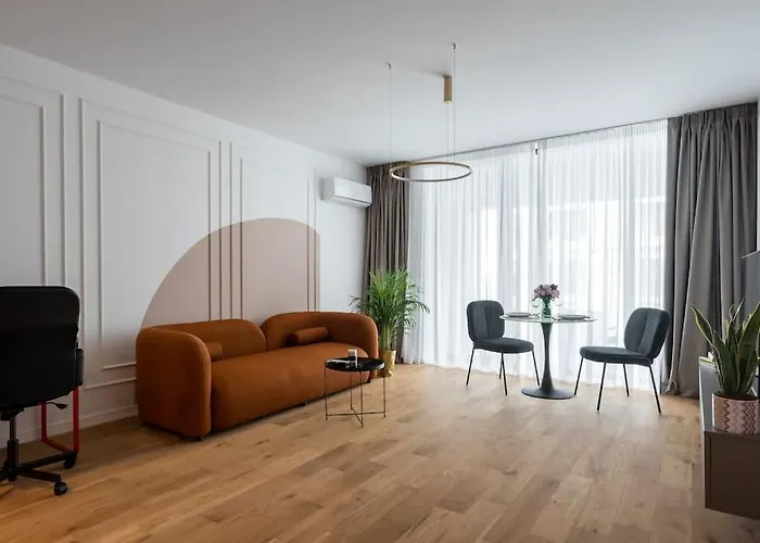 Apartment Orange Luxury King Bed Apartment, Bussiness, Leisure In One Cotroceni Bucharest