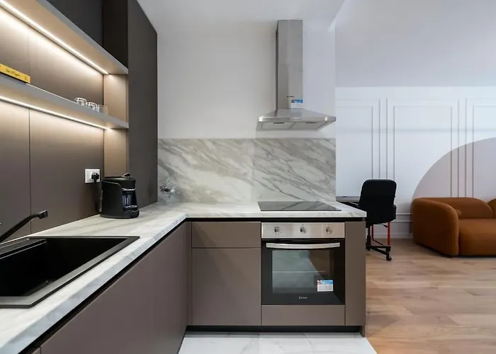 Apartment Orange Luxury King Bed Apartment, Bussiness, Leisure In One Cotroceni *