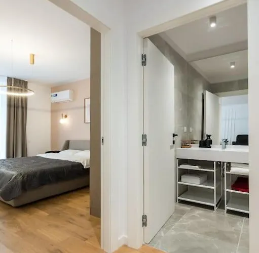 Orange Luxury King Bed Apartment, Bussiness, Leisure In One Cotroceni